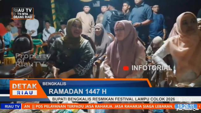 Colok BUPATI BENGKALIS RESMIKAN FESTIVAL LAMPU COLOK 2026