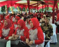 PLAY (klik di sini) HKSN 2016, Ratusan Peserta Bersihkan Makam Taman Bahagia