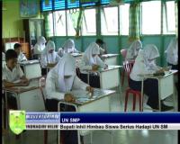 PLAY (klik di sini) INHIL: ADV Bupati INHIL Himbau Siswa Serius