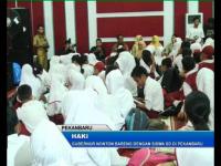 PLAY (klik di sini) Gubernur Nonton Bareng Dengan Siswa SD Di Pekanbaru