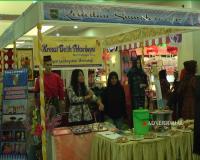 Kemilau Sumatera Promosikan Ragam Corak Batik